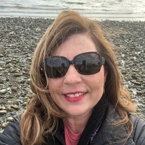 Meet your Posher, Lisa